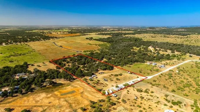 930 Jerald Rd, Fredericksburg, TX 78624 for Sale