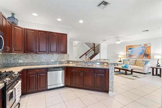 2925 NW 126TH AVE # 1-105, Sunrise, FL 33323 Condominium For Sale  MLS# A11520644
