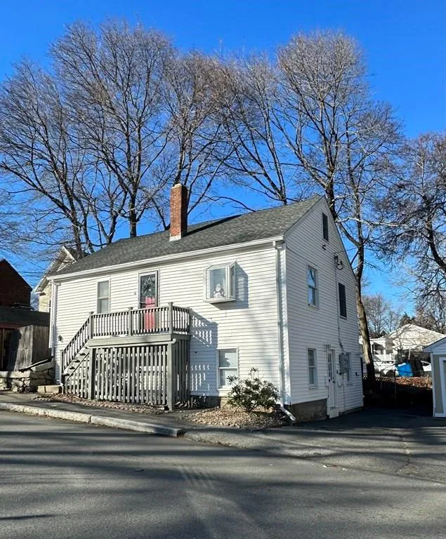 6 Crowninshield Street, Unit 1, Peabody, MA 01960 for Rent