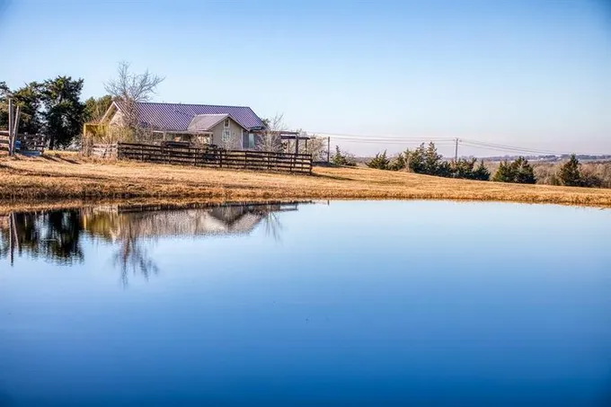 8515 Sandy Hill Rd Rd, Brenham, TX 77833 for Sale