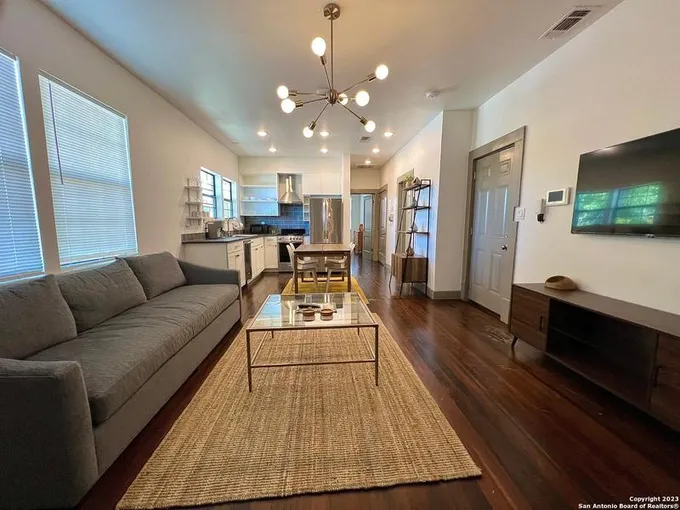 1820 Mc Cullough Avenue, Unit 201, San Antonio, TX 78212 for Rent