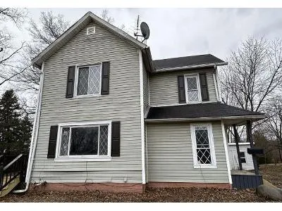N Sumner St for Sale