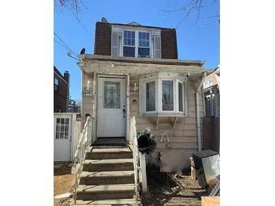65th St for Sale