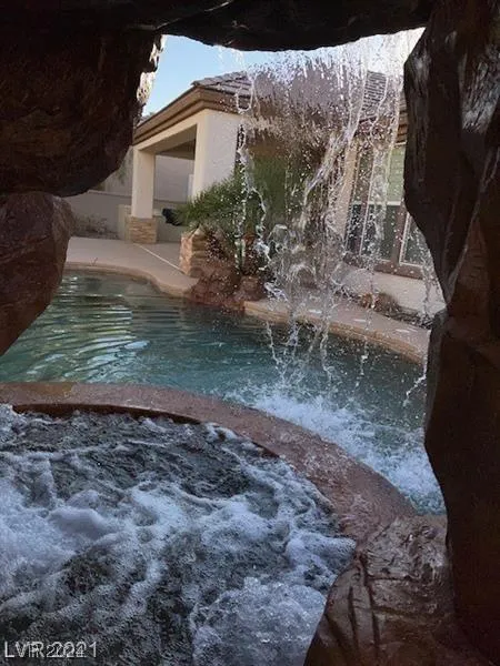 320 Onyx Crest Street, Las Vegas, NV 89145 for Sale