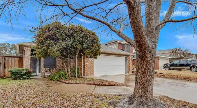 6916 Moccasin Dr, Plano, TX 75023 for Sale