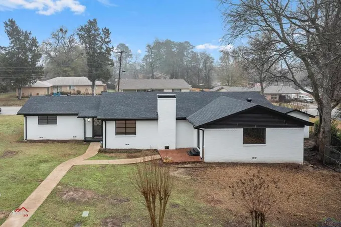206 Village, Henderson, TX 75654 for Sale