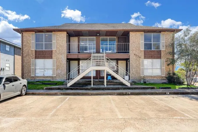 4029 Briar Hollow Drive, Unit 3, partinson, TX 77539 for Rent