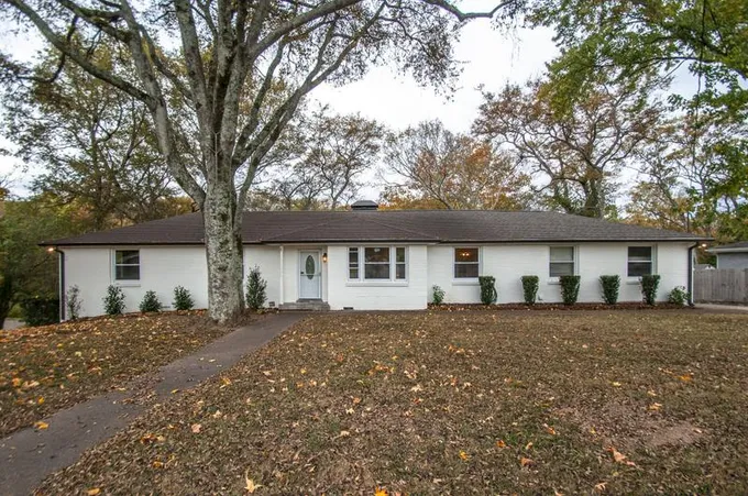 987 Davidson Drive, Nashville, TN 37205 for Sale