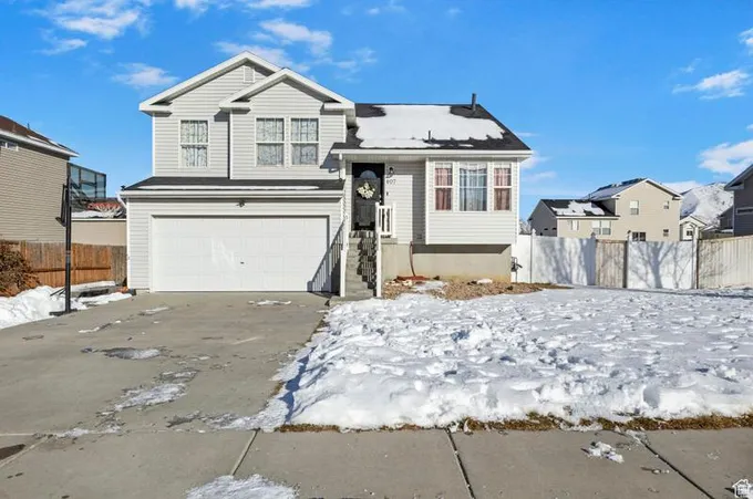 407 E 740 N, Tooele, UT 84074 - MLS 1976416 for Sale