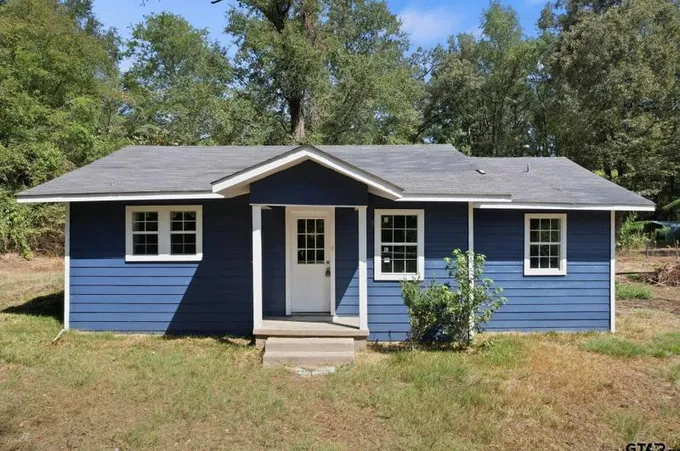 3826 W Hwy 11, Daingerfield, TX 75638 - MLS 23012272 for Sale