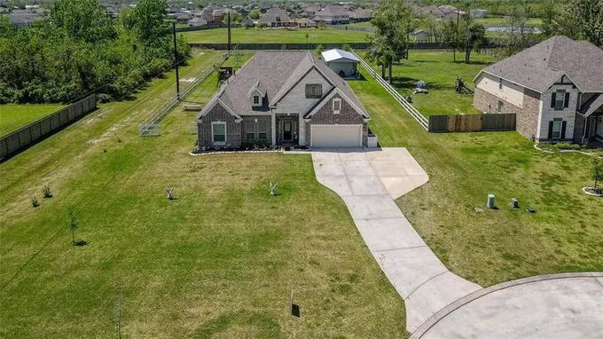 14803 Starwood Dr, Beach City, TX 77523 for Sale