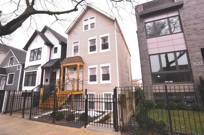 3017 North Oakley Avenue, Unit 3, Chicago, IL 60618 for Rent