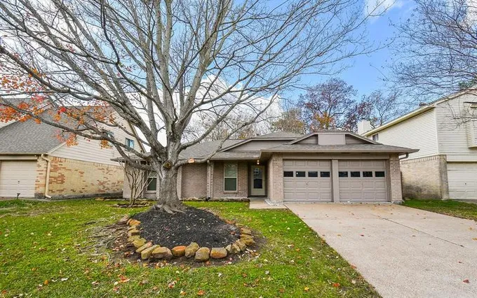 18911 Oak Bower Dr, Humble, TX 77346 for Sale
