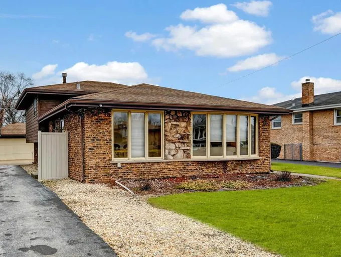 7835 STICKNEY AVE, Bridgeview, IL 60455 Single Family Residence For Sale  MLS# 11970072