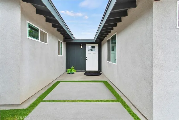 738 Center Street, Unit A, Costa Mesa, CA 92627 for Rent