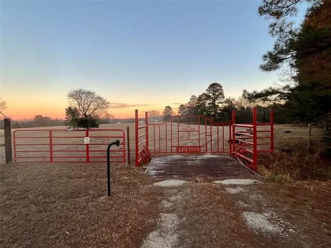 2000 Jasper Hollow Road, Haworth, OK 74740  620149556 for Sale