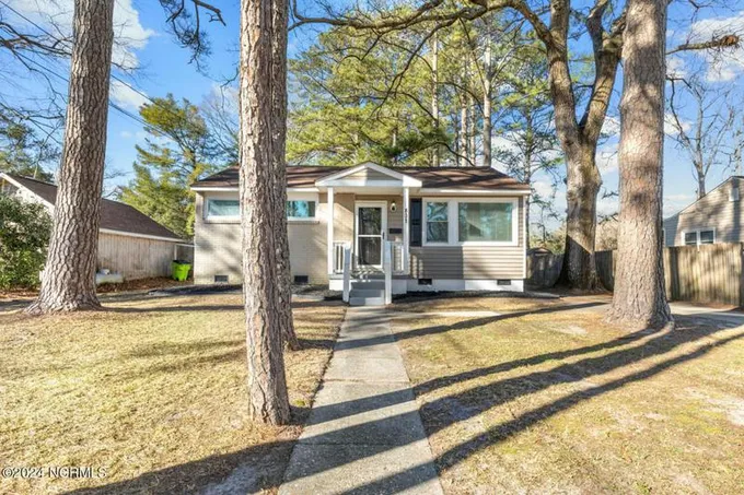 801 MEADOWS ST, New Bern, NC 28560 Single Family Residence For Sale  MLS# 100425270