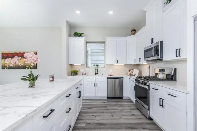 4918 Wunder Way, Houston, TX 77069 for Sale