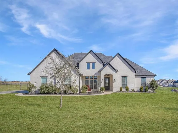 860 Alto Bonito Ct, Godley, TX 76044 for Sale