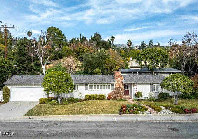 305 Noren St, La Canada Flintridge, CA 91011 - MLS P1-16309 for Sale
