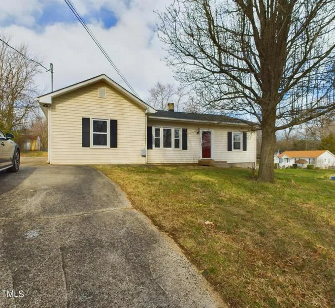 615 FREELAND DR, Hillsborough, NC 27278 Single Family Residence For Sale  MLS# 10009213