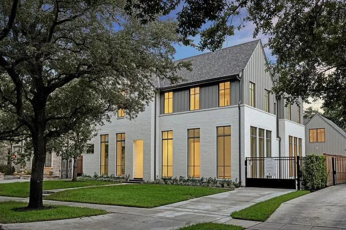 3115 Locke Ln, Houston, TX 77019 for Sale