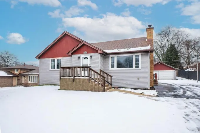 7813 Cronin Avenue, Justice, IL 60458 for Sale