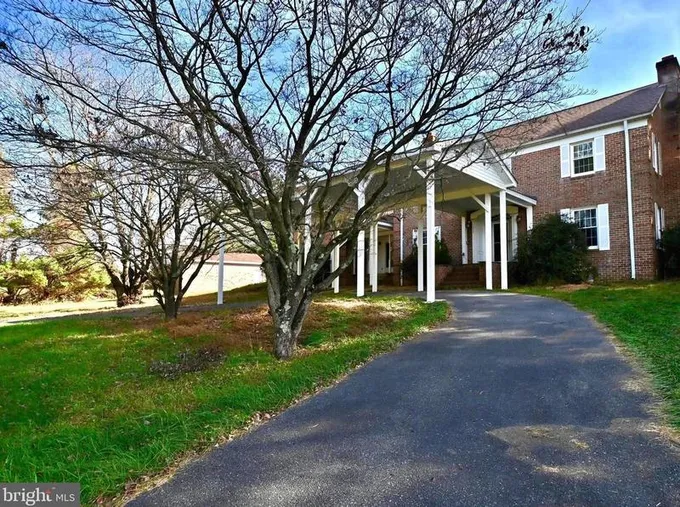 7429 Hawkins Creamery Rd, Gaithersburg, MD 20882 - MLS MDMC2107638 for Sale