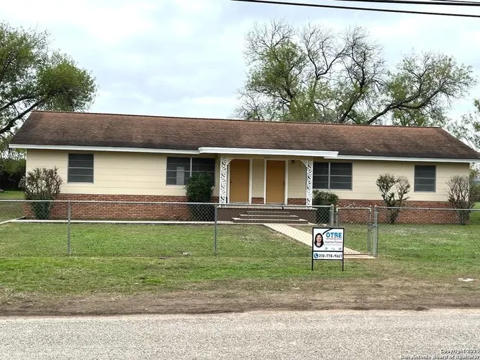 4926 Alma Drive, Unit 1, San Antonio, TX 78222 for Rent