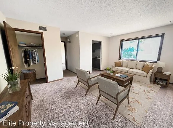 2810 Grand Ave - Ames, IA 50010 - Home For Rent