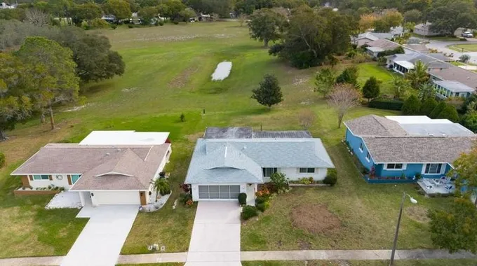 1205 Timberbrooke Dr, Palm Harbor, FL 34684 - MLS U8224500 for Sale