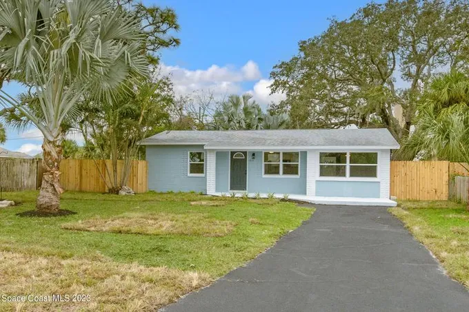 1616 Avocado Avenue, Melbourne, FL 32935 for Sale