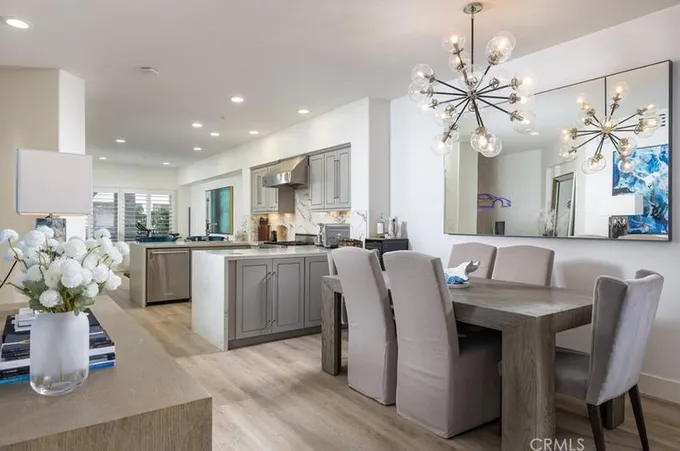 2600 Newport Blvd #210, Newport Beach, CA 92663 - MLS OC24016224 for Sale