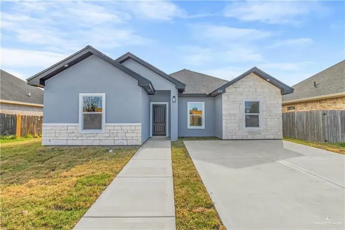 2111 W 42 1/2 ST, Mission, TX 78573 Single Family Residence For Sale  MLS# 426901