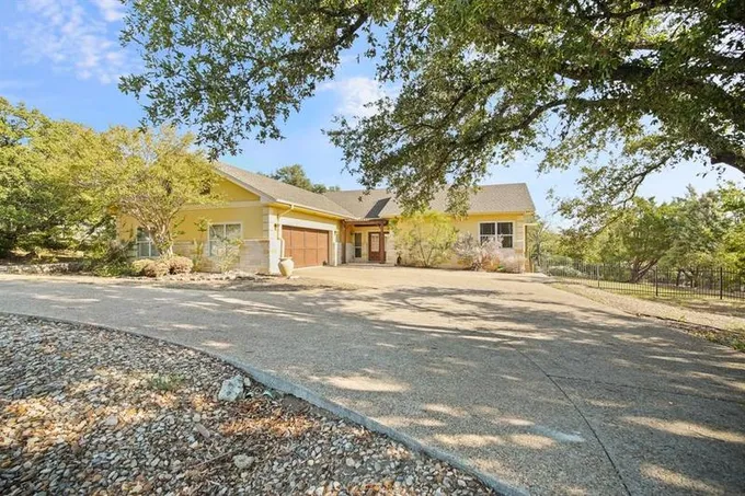 3104 Lakeway Blvd, Lakeway, TX 78734 for Sale