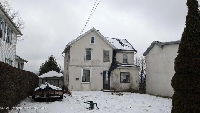 1109 N Irving Avenue, Dunmore, PA 18510  621066658 for Sale
