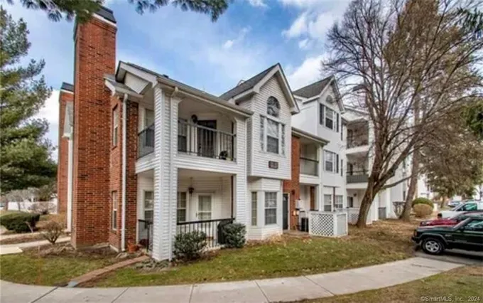 31 High Street, Unit 3103, East Hartford, CT 06118 for Sale