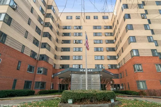 5060 N Marine Dr #D5, Chicago, IL 60640  MLS# 11949316 for Sale