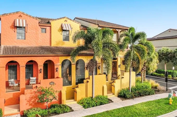 8989 Cambria Cir #1806, Naples, FL 34113 - MLS 224014153 for Sale
