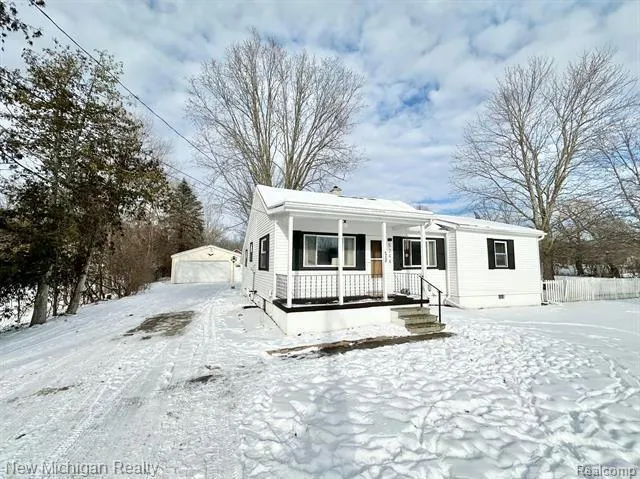 5244 OLEKSYN RD, Flint, MI 48504 Single Family Residence For Sale  MLS# 20240003986