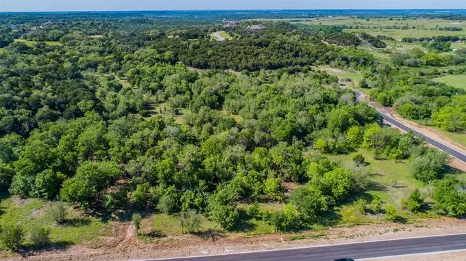 8423 Hollandbush Ct, Cleburne, TX 76033 for Sale