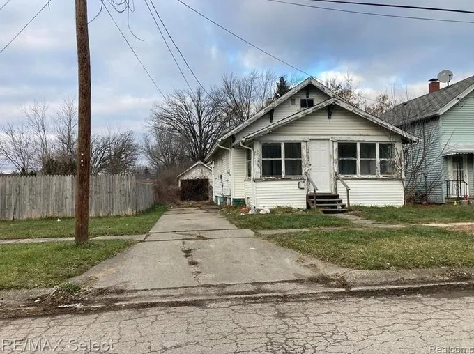 1130 Vermilya Ave, Flint, MI 48507 - MLS 20240001073 for Sale