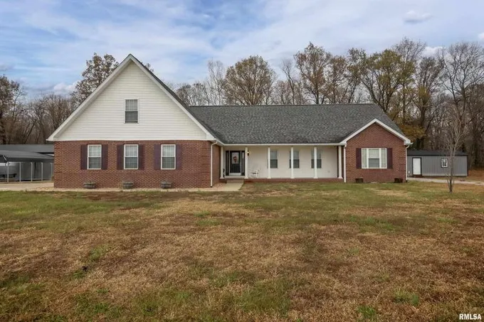 6252 Arbuckle Lane, Marion, IL 62959  611629053 for Sale