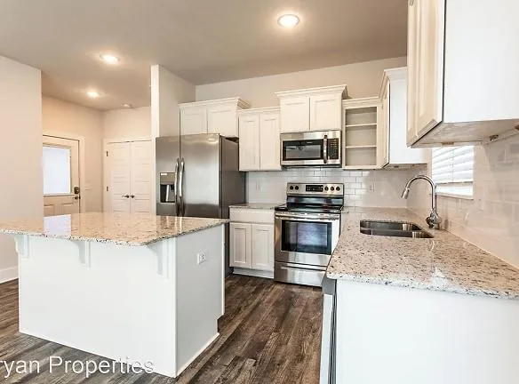 540 S Kickapoo Ave - Springfield, MO 65802 - Home For Rent