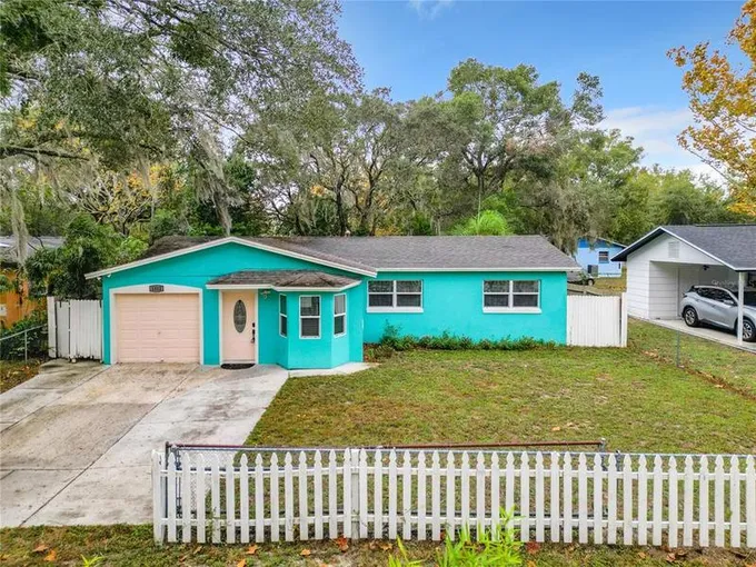 1512 East Pine Avenue, Mount Dora, FL 32757 for Rent