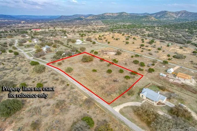 416 Oriole Ave, Camp Wood, TX 78833 for Sale