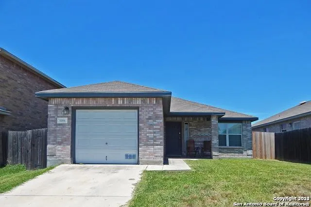8304 Heights Valley, Converse, TX 78109 for Rent