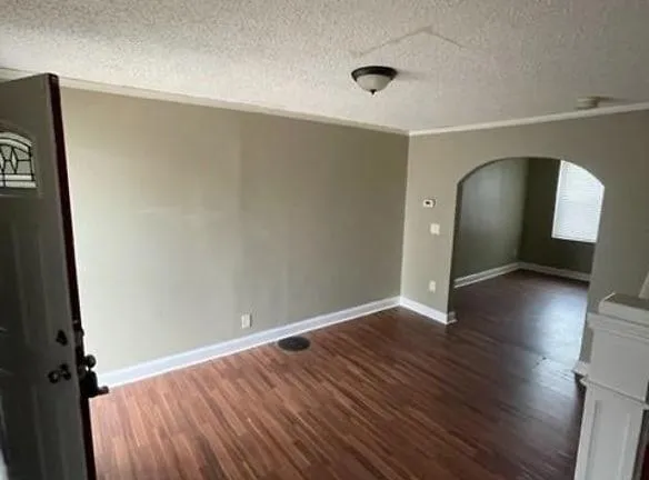 308 9th St - Upland, PA 19015 - Home For Rent