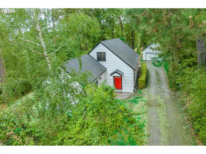 11323 SW CAPITOL HWY, Portland OR 97219 for Sale