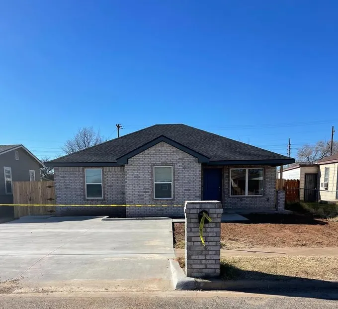 2204 Elm, Lubbock, TX 79404 for Sale